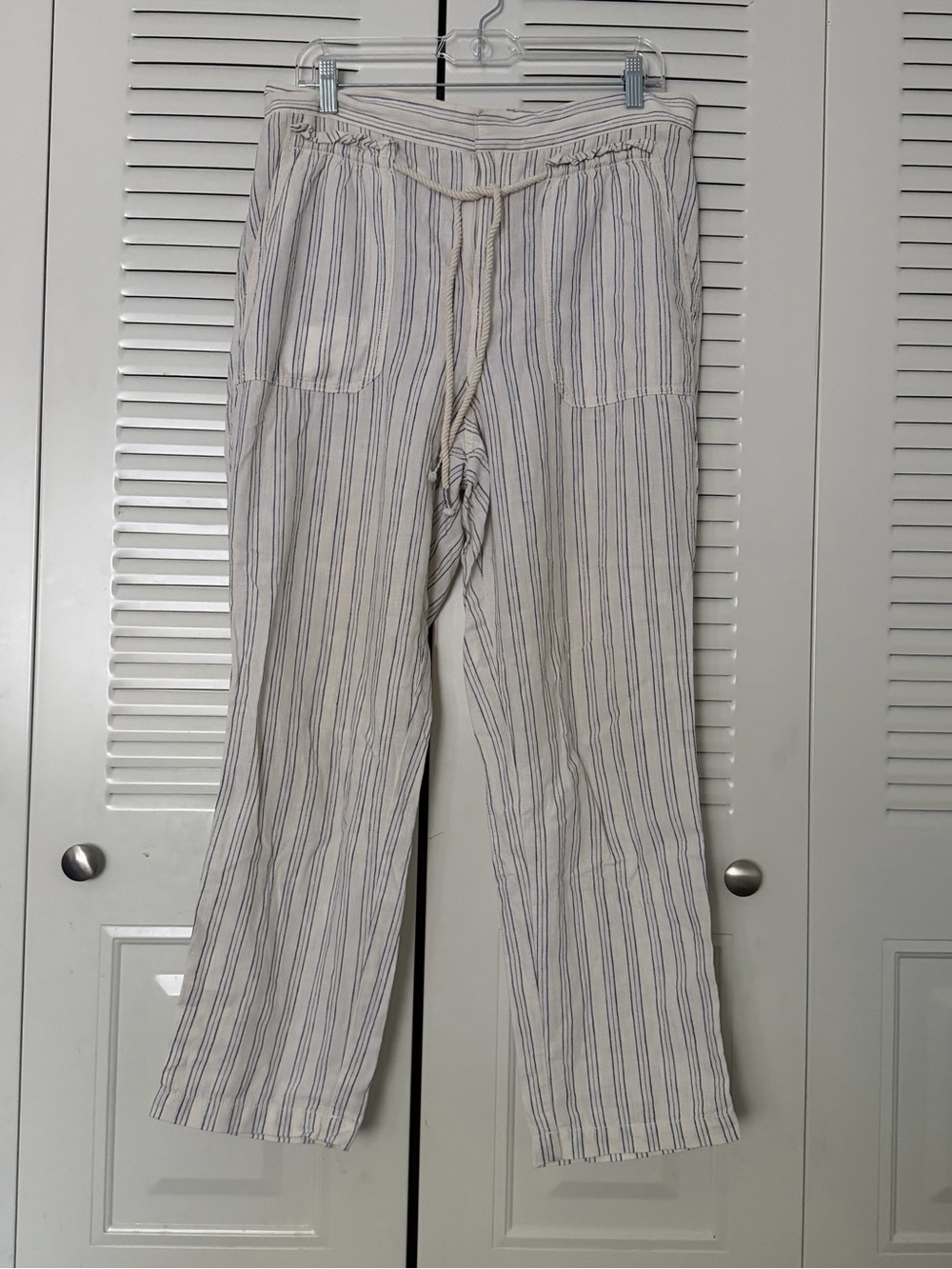 Anthropologie Cream and Blue Striped Drawstring Pants Size M